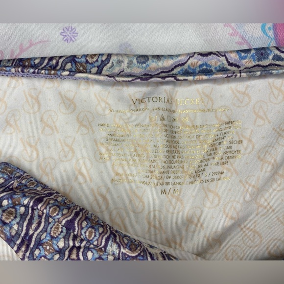 Victoria’s Secret bikini - Picture 3 of 7